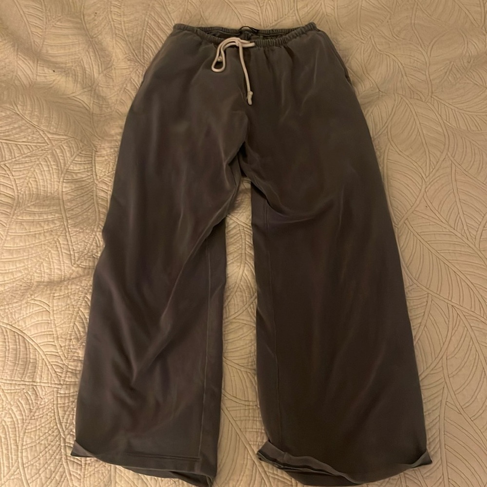 brandy melville Anastasia Sweatpants blue. One stain.